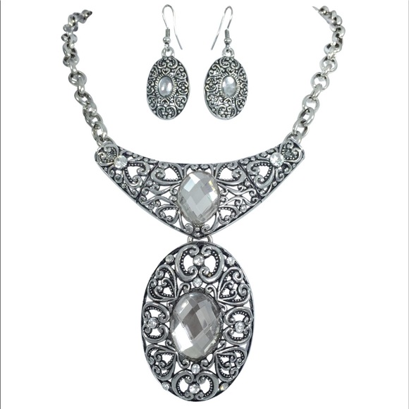 Fashion Jewelry Jewelry - Chunky Statement Silver Bling Necklace Earring Set